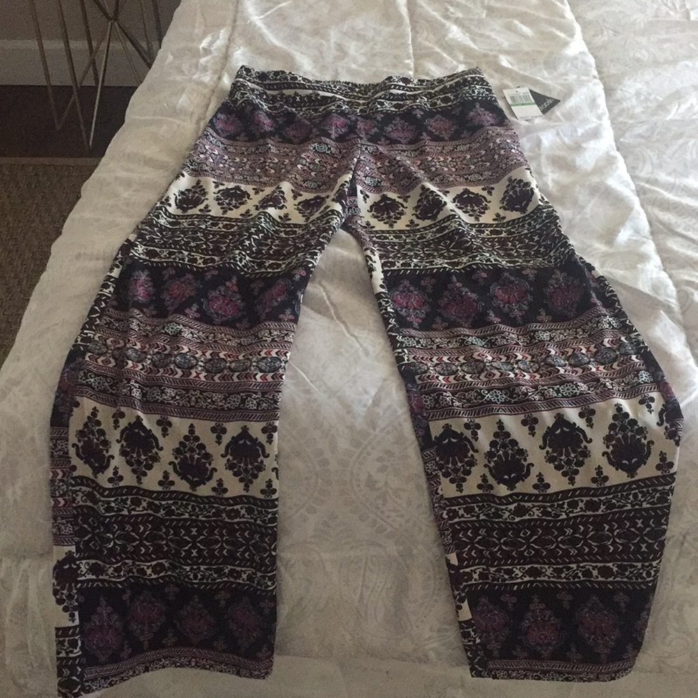 Flowing pants